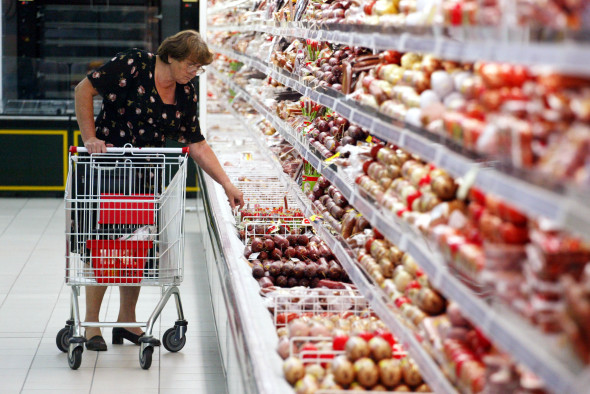 Cumparaturi supermarket Rusia GettyImages-1360211-2
