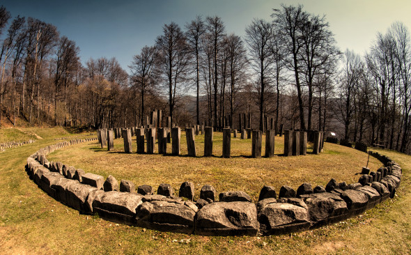 Sarmizegetusa_Regia_(Grigore_Roibu)