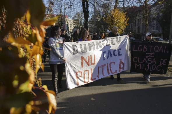 161119_mars_lgbt_dumnezeu_02_INQUAM_Octav_Ganea