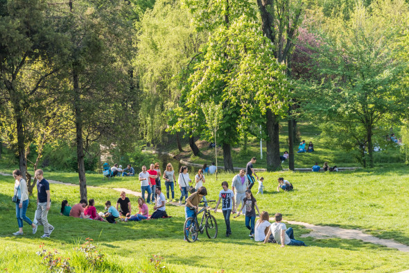 bucuresti parc soare cald meteo