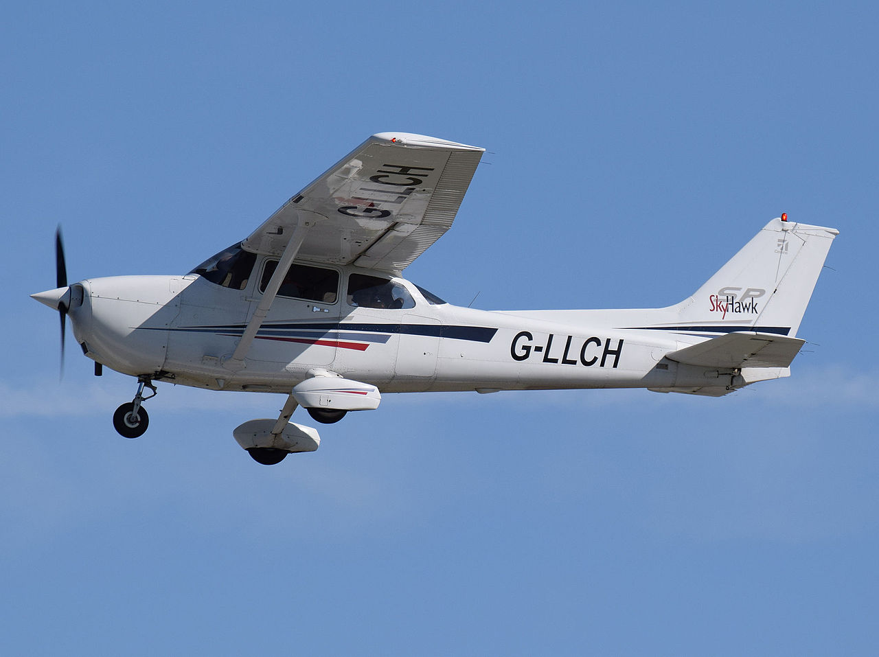 Avion de mici dimensiuni prabusit in judetul Iasi. O persoana a decedat