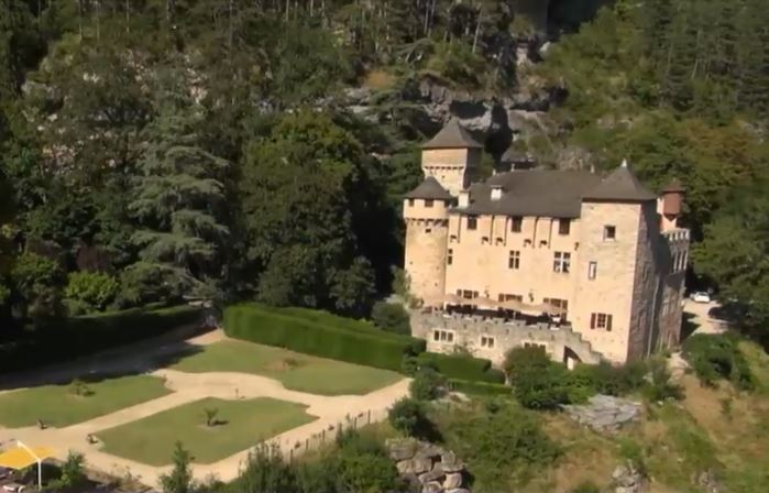 Vacanţe regale in Europa. Cat va costa sa petreceti o noapte in castele medievale