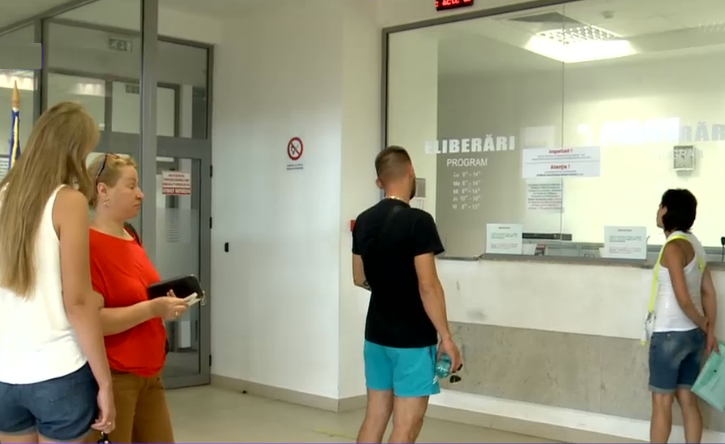 Bugetarii care si-au petrecut sambata la munca