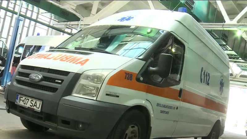Ambulantele Capitalei fac intr-un an de 15 ori distanţa de la Pamant la Luna