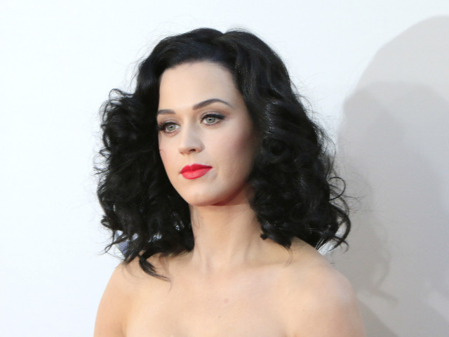 Katy Perry a câştigat 5 milioane de dolari