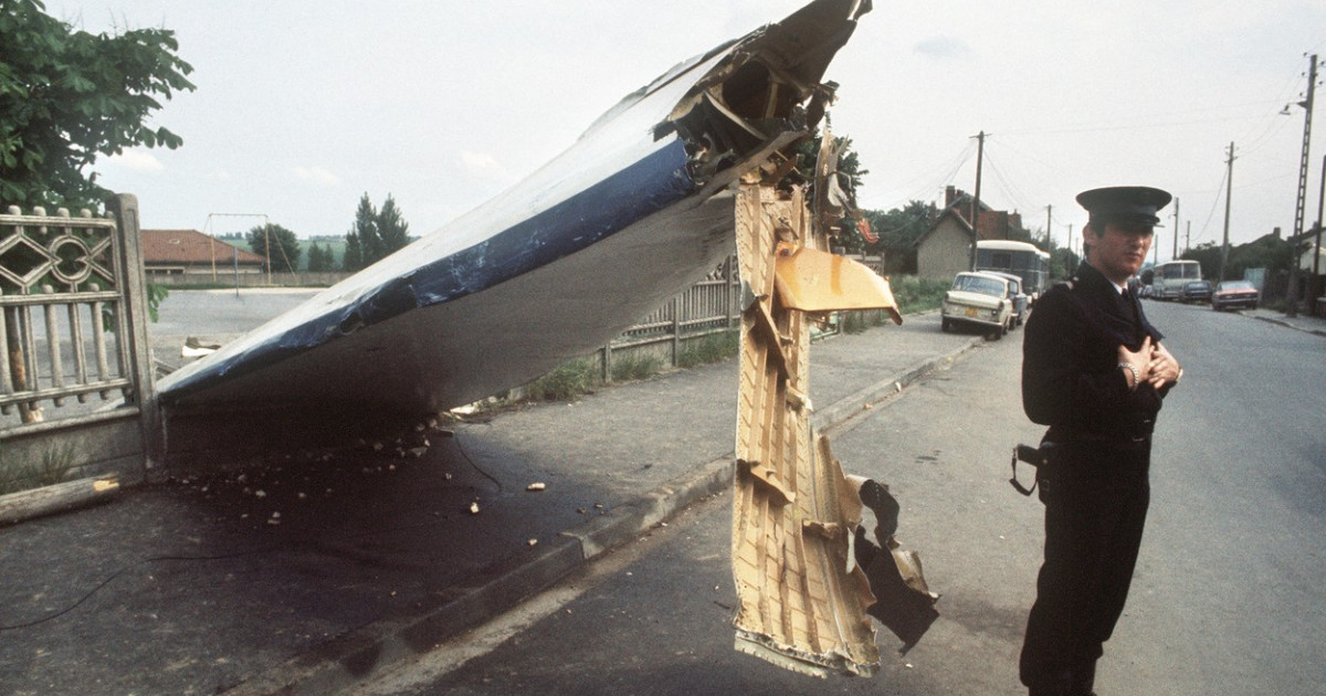 Galerie Foto De Ani De La Pr Bu Irea Avionului Supersonic Tupolev