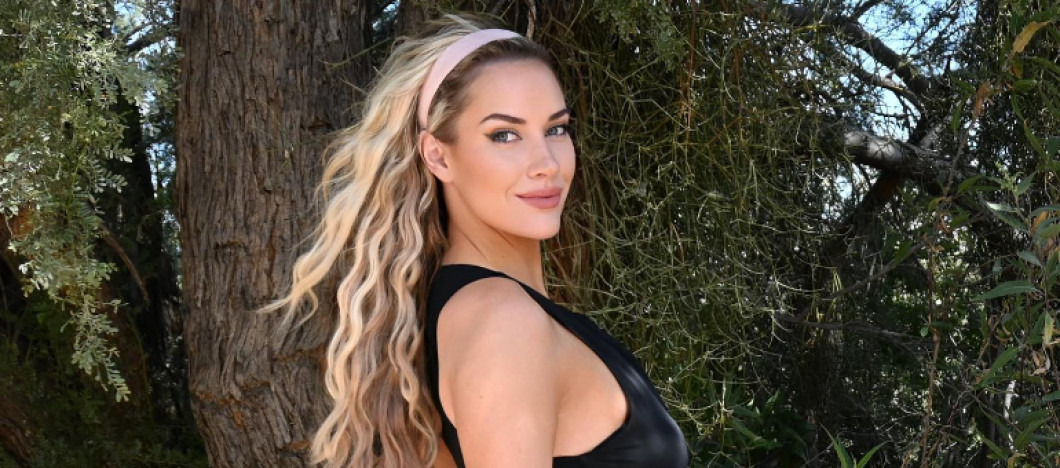 Galerie Foto Paige Spiranac Le Ofer Fanilor O Ans De La