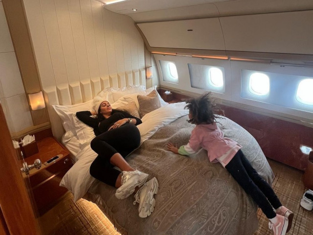 Cum Arat N Interior Avionul Privat Al Lui Ronaldo Pat Matrimonial