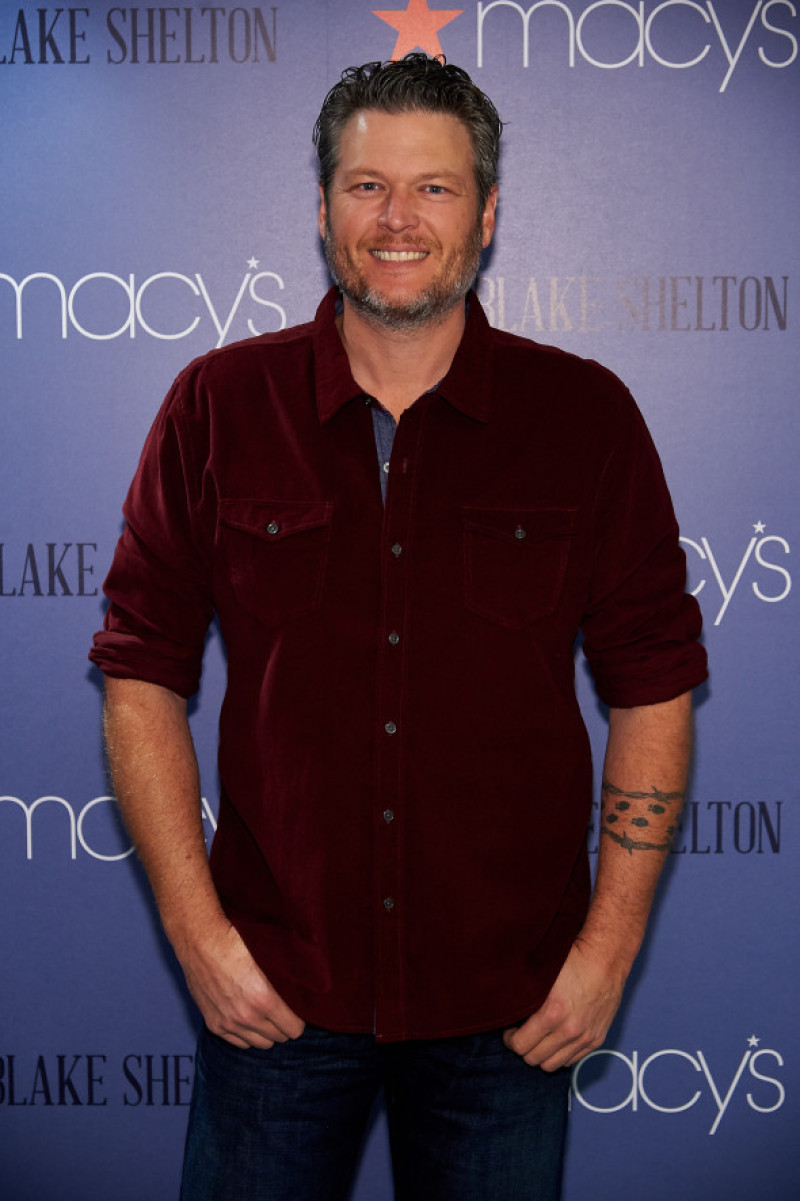 blake-shelton-splash