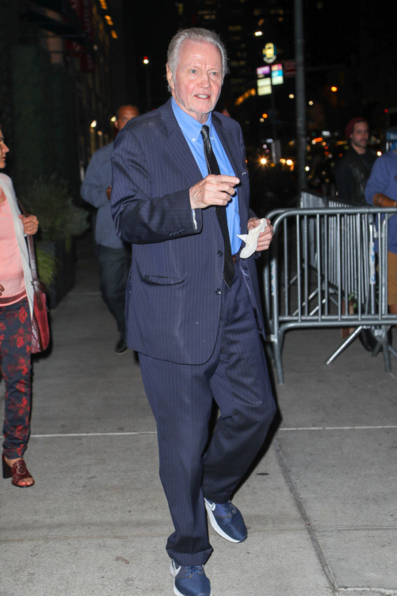 jon-voight-splash