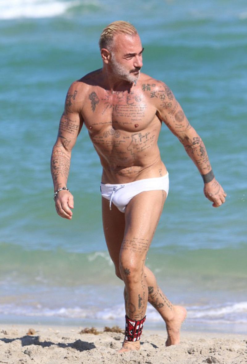 gianluca-vacchi-miami-beach-splash