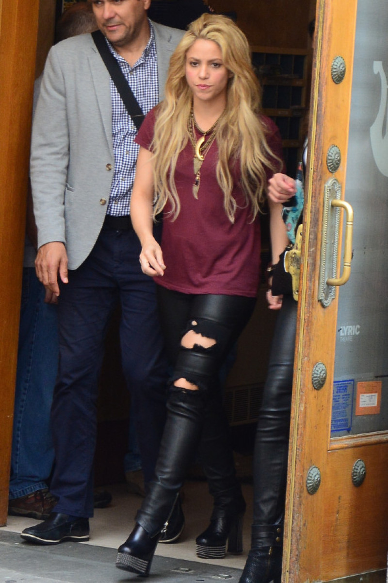 shakira-new-york-splash