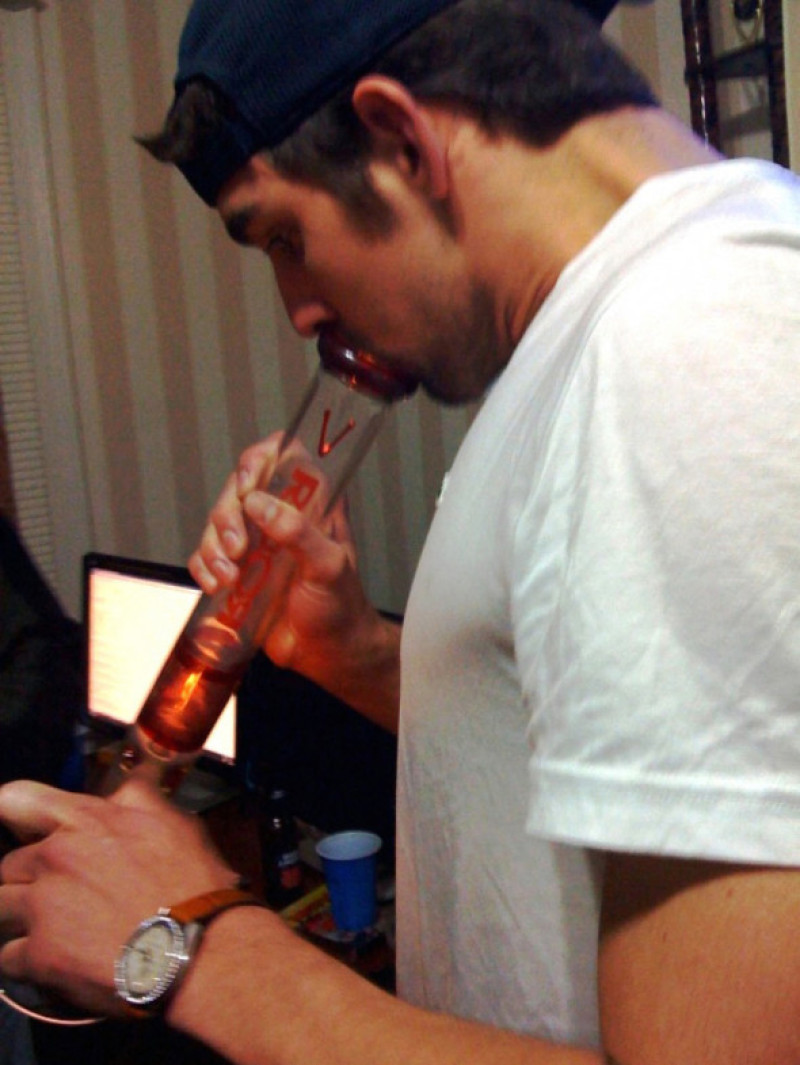 michael-phelps-marijuana-splash