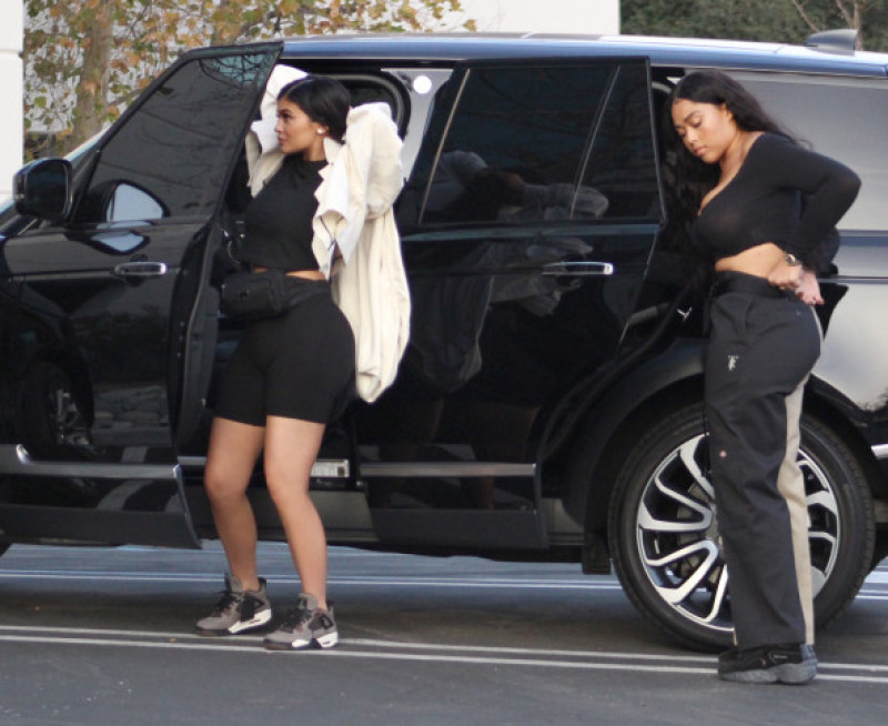 kylie-jenner-splash