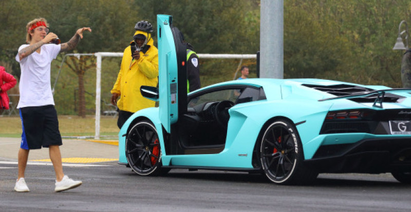 justin-bieber-lamborghini-fun