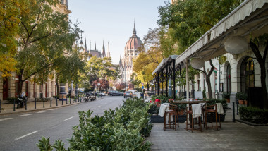 strada in budapesta