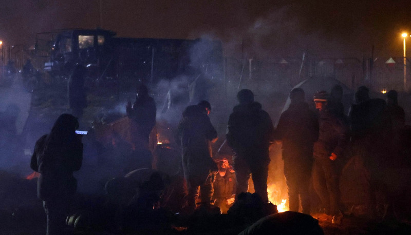 Migrants on Belarusian-Polish border