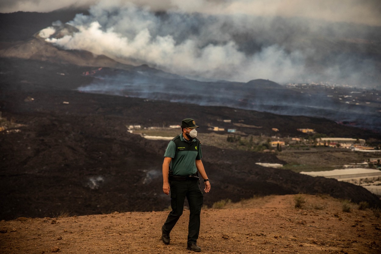 Vulcanul Cumbre Vieja din arhipelagul Canare a emis, în două luni, dioxid de sulf cât toate țările din Uniunea Europeană într-un an