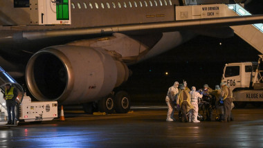 Germania recurge la aviaţia militară pentru transferul de bolnavi COVID.