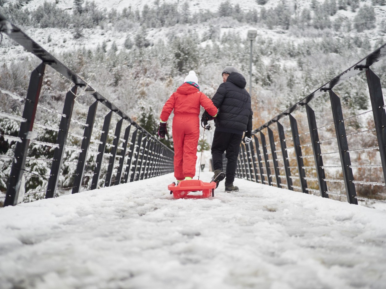 Half of Spain is at risk from snow, rain, wind and coastal phenomena.