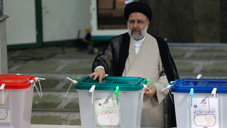 Ebrahim Raisi votează în alegerile prezidențiale