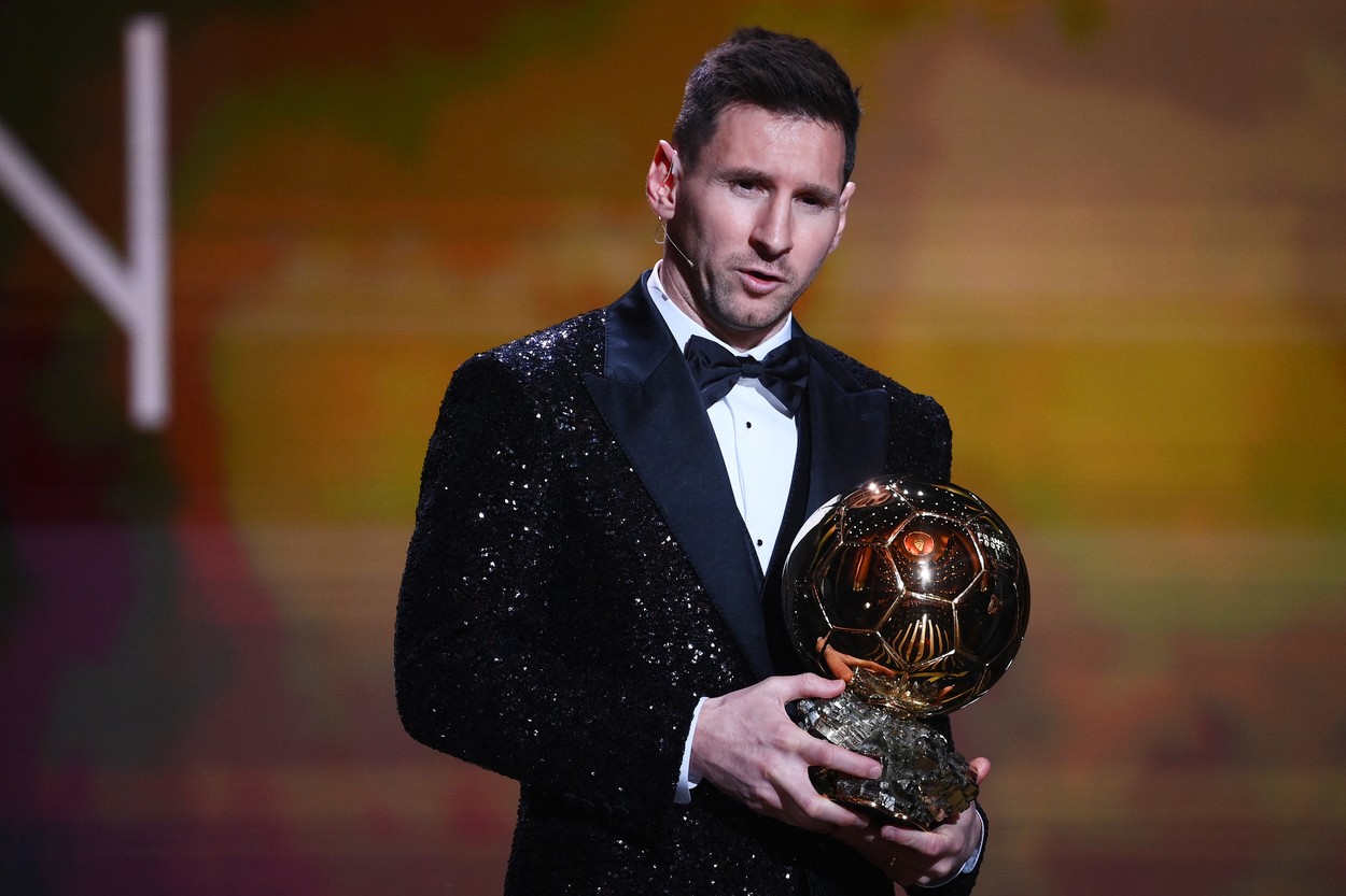 Lionel Messi a câştigat din nou „Balonul de Aur”. Cristiano Ronaldo nu a prins podiumul