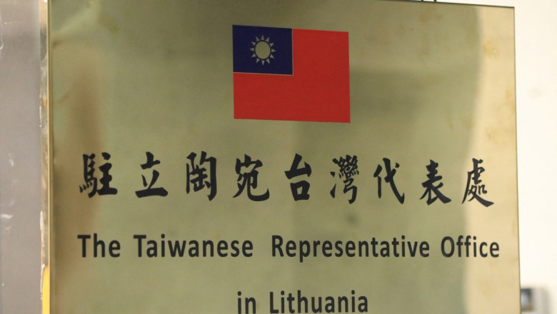 placuta care anunta biroul reprezentantei diplomatice a taiwanului in lituania