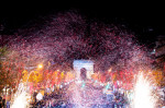 Illustration des illuminations de Noël sur l'avenue des Champs Elysées ŕ Paris