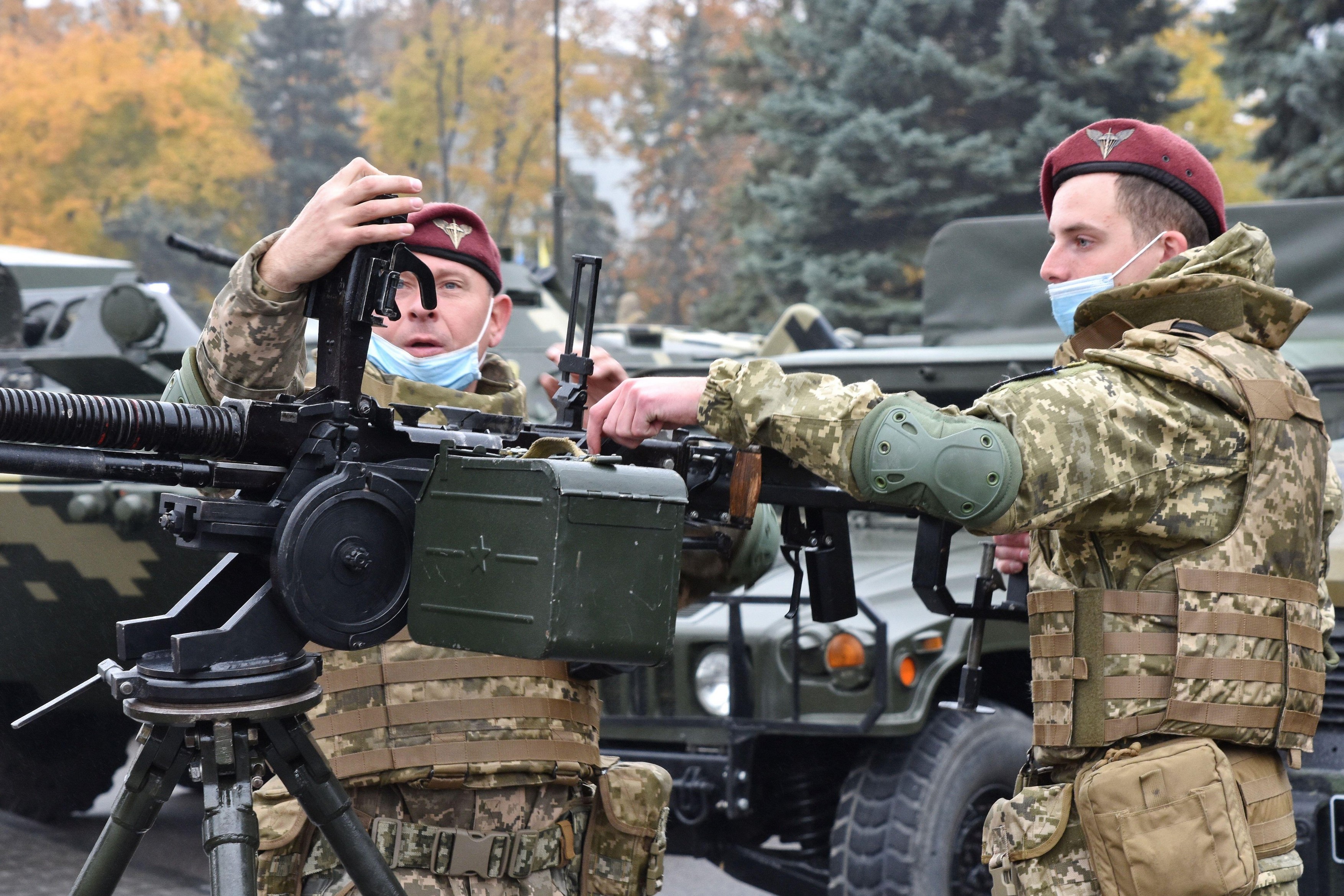 Ucraina desfășoară exerciții militare, ca urmare a tensiunilor în creștere la frontiera cu Rusia