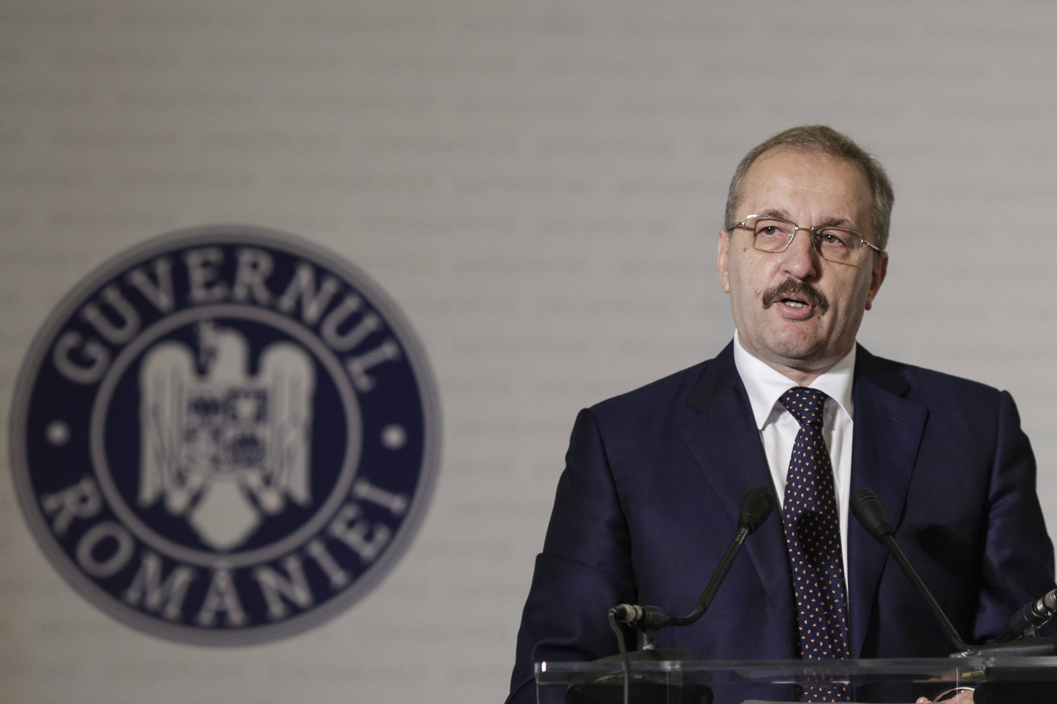 Vasile Dîncu: Nu ne aşteptăm la „un război cald” în Ucraina