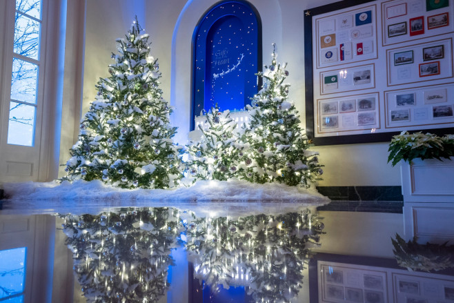 Christmas Decoratons at the White House.