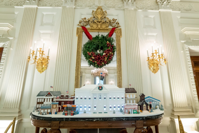 Christmas Decoratons at the White House.