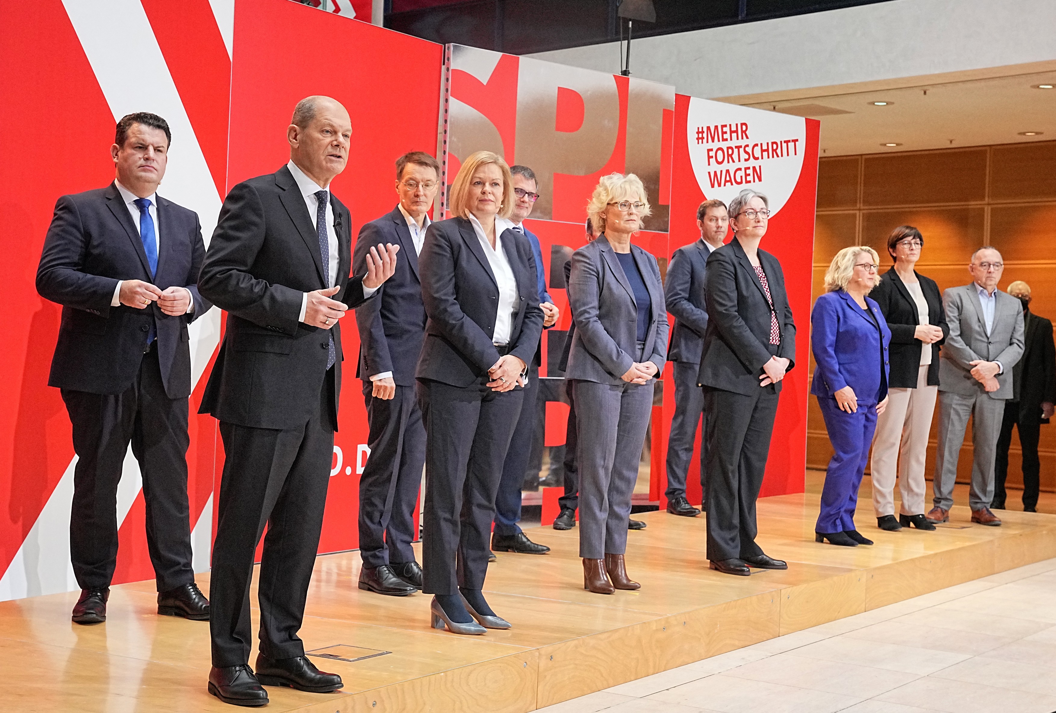 Noul guvern german condus de Olaf Scholz va avea în premieră un număr egal de femei și bărbați