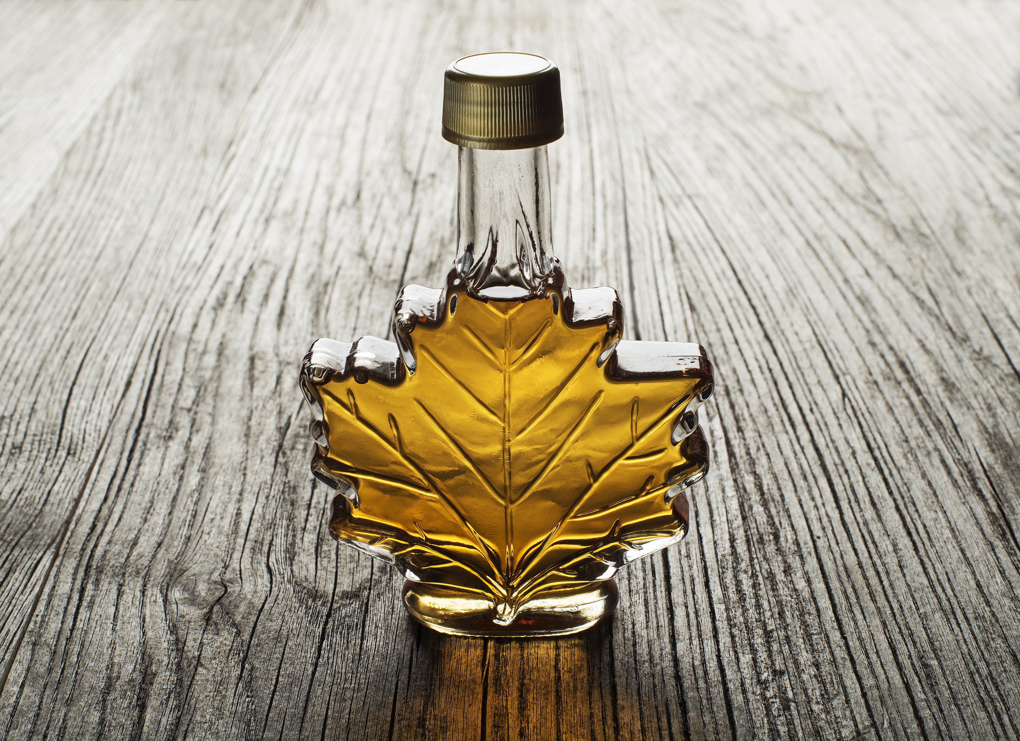 Criză majoră de sirop de arțar în Canada. Canadienii apelează la rezervele de urgență