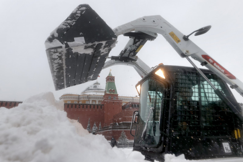 Moscow hit by snow
