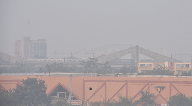 Pollution In Delhi-NCR, New Delhi, India - 25 Nov 2021
