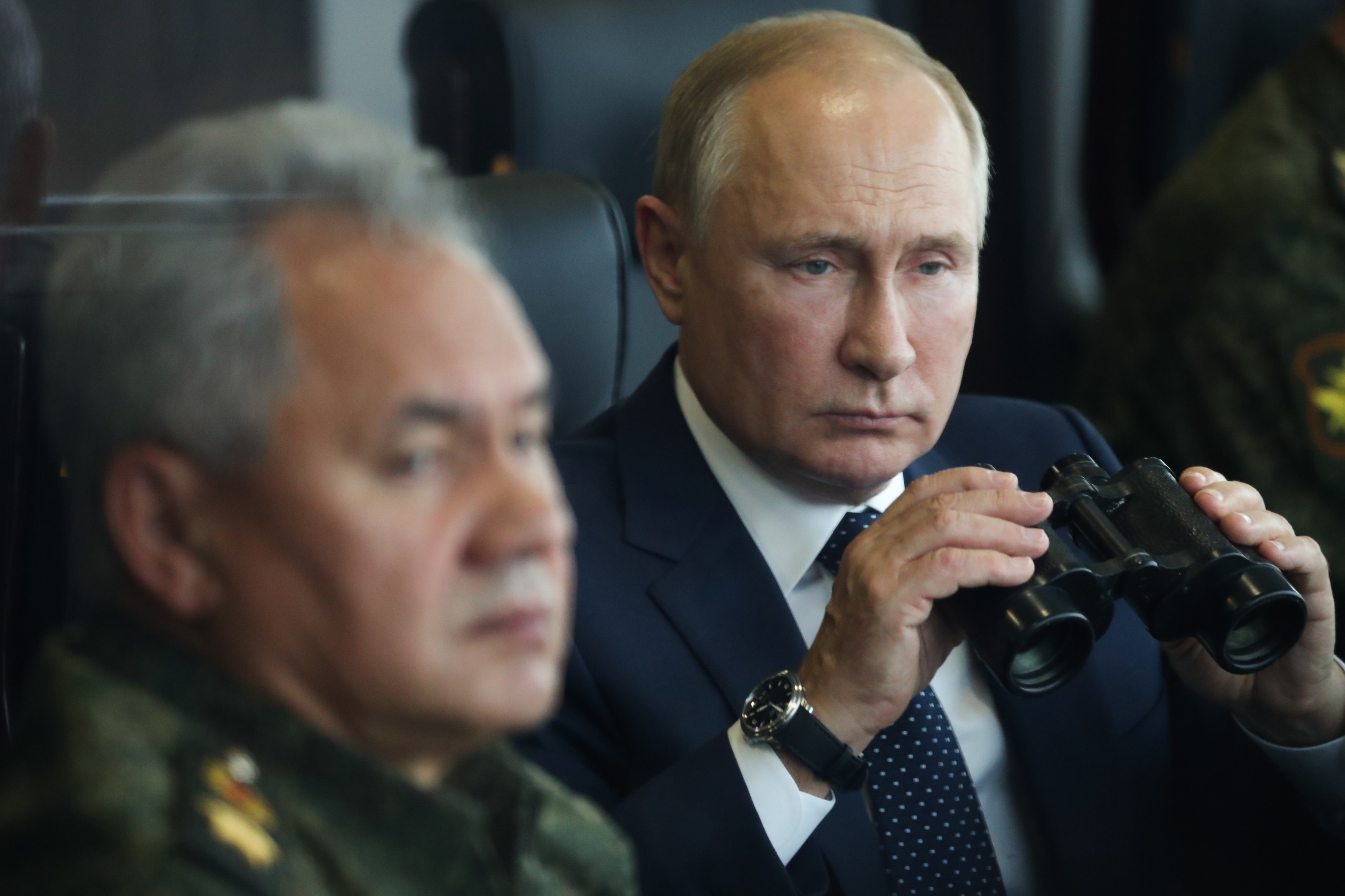 Rusia face exerciții militare la granița Ucrainei. Zelenski: Nu vom opri războiul fără negocieri directe cu Putin