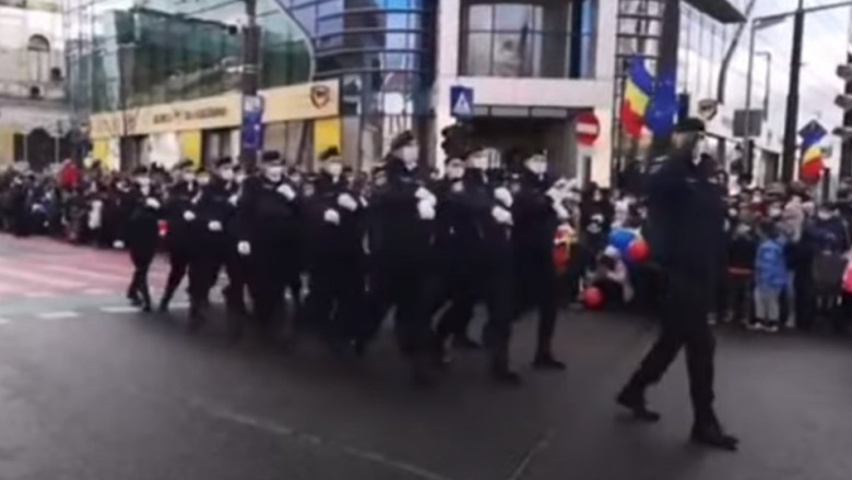 Jandarmi la parada militară de 1 decembrie la Cluj.