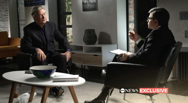 Alec Baldwin a izbucnit în plâns la interviul unde a vorbit despre tragedia de pe platoul de filmare de la "Rust