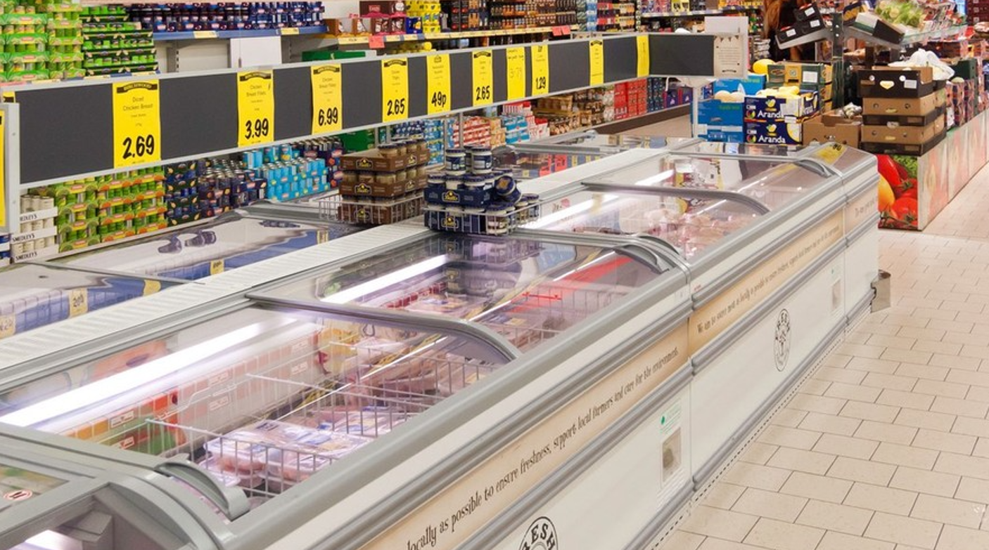 Ungaria obligă hipermarketurile străine să ofere pentru acţiuni sociale alimentele care expiră în 48 de ore