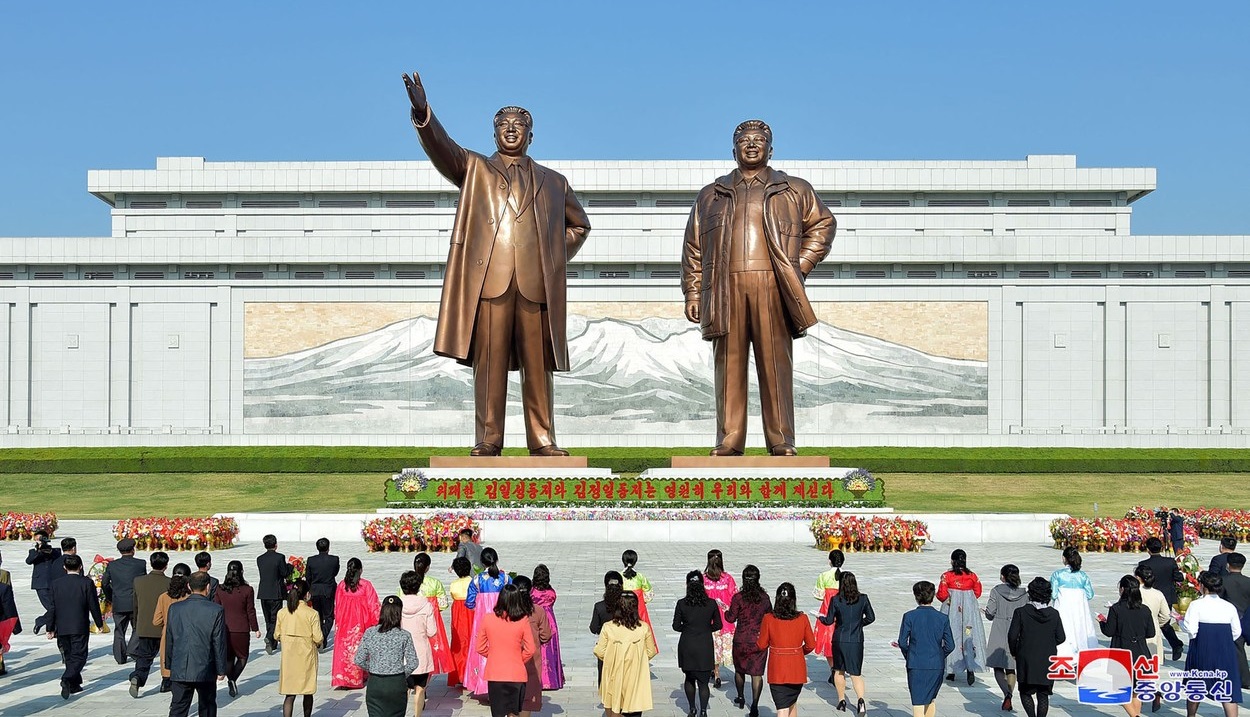 A murit fratele fondatorului Coreei de Nord. Kim Yong Ju avea 101 ani