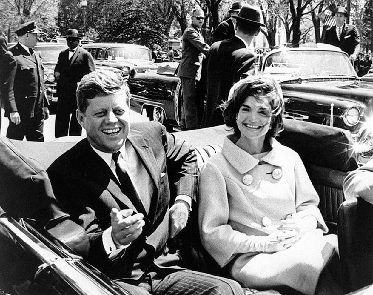 Administrația Biden a desecretizat 1.500 de documente legate de asasinarea lui JFK