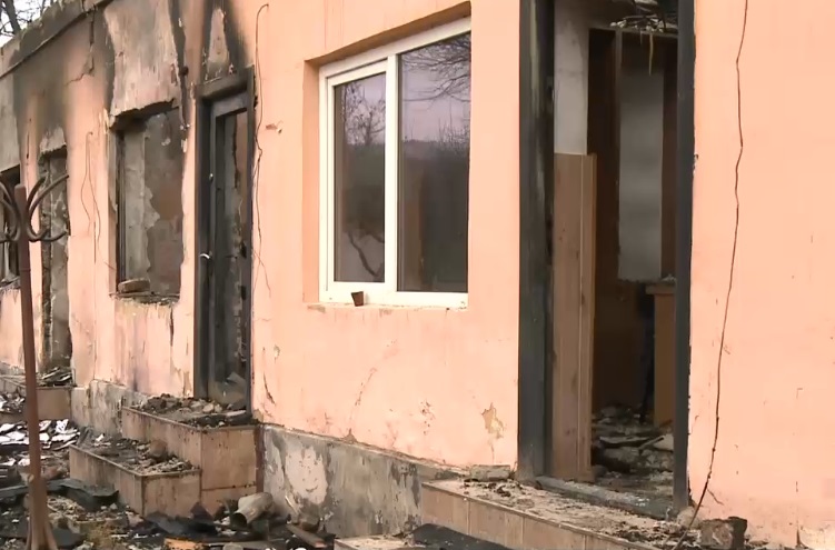 Edilul dispărut în noaptea în care primăria i-a ars fusese filmat de camerele de supraveghere în apropierea clădirii