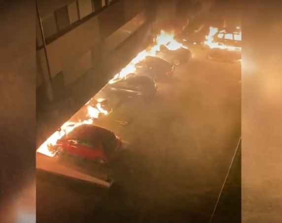 Adolescentul de 15 ani care a provocat incendiul blocului din Constanța, din arest la domiciliu în arest preventiv