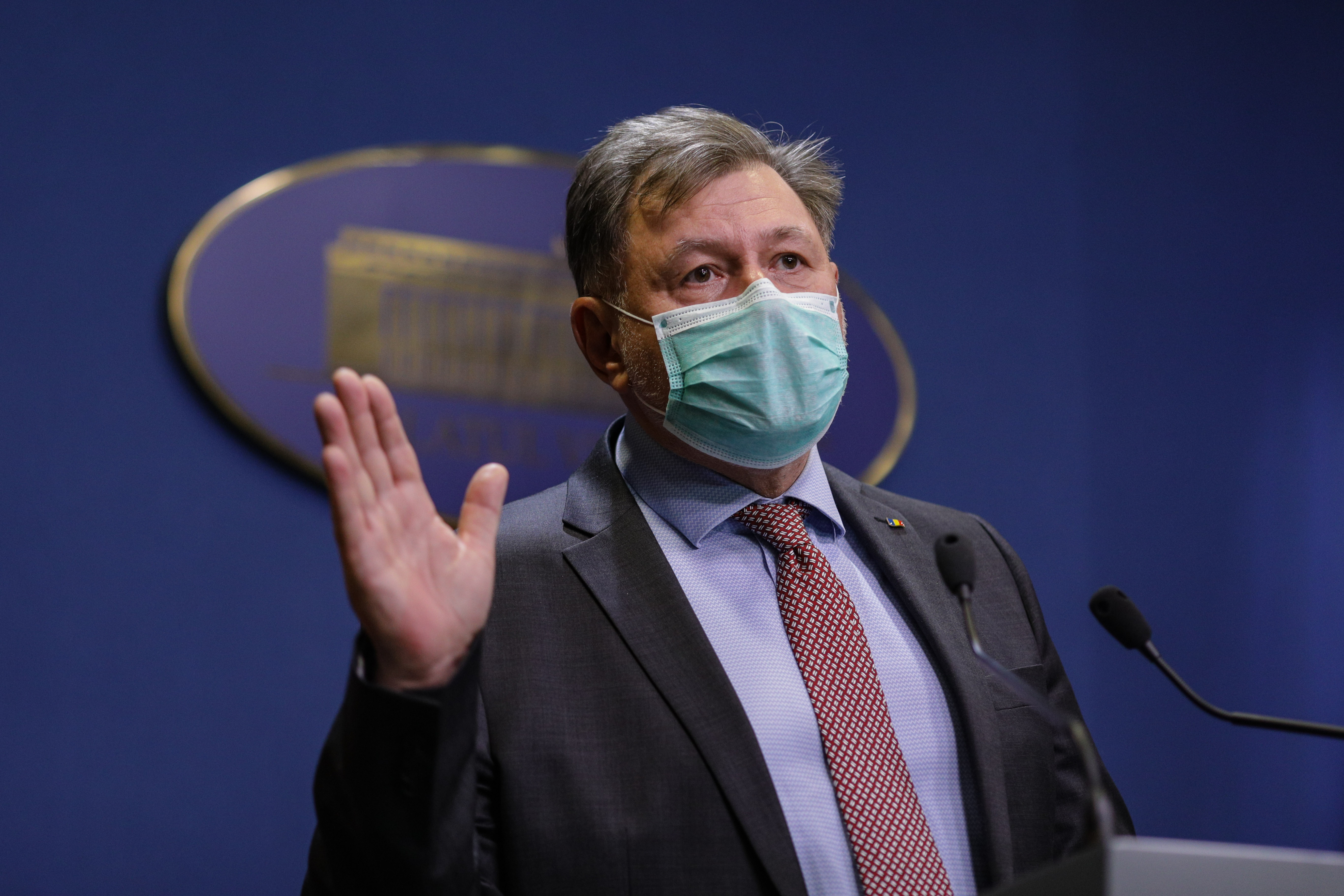 Rafila: Certificatul digital Covid trebuie să devină operaţional înainte de o creştere abruptă a numărului de cazuri