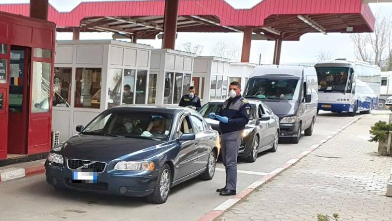 Aglomerație infernală la frontieră. Jumătate de milion de oameni au trecut vama în ultimele 24 de ore