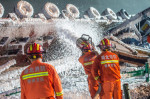 CHINA HUBEI EZHOU BRIDGE COLLAPSE (CN)