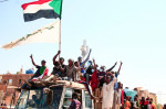 Oameni cu steagul Sudanului