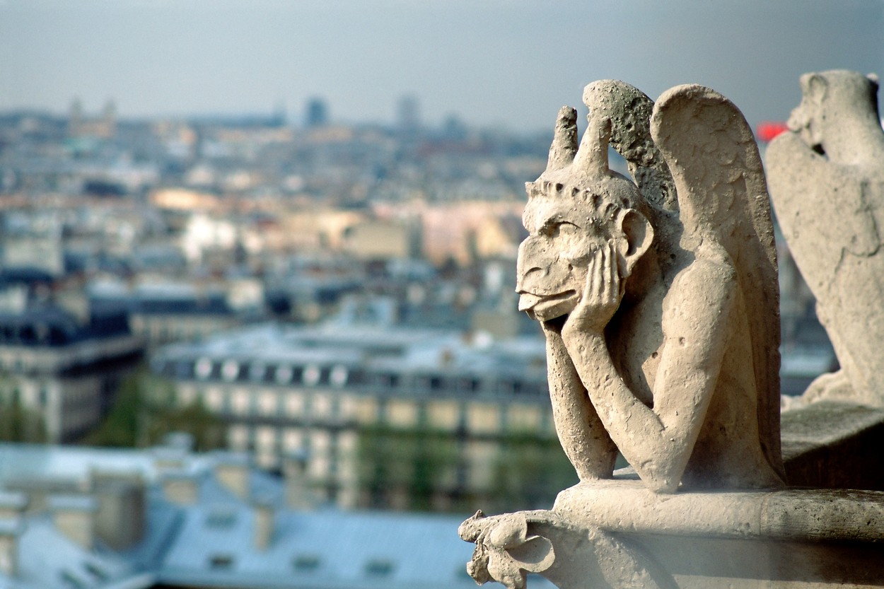 Franța a aprobat planul contestat de reamenajare a interiorului Catedralei Notre Dame