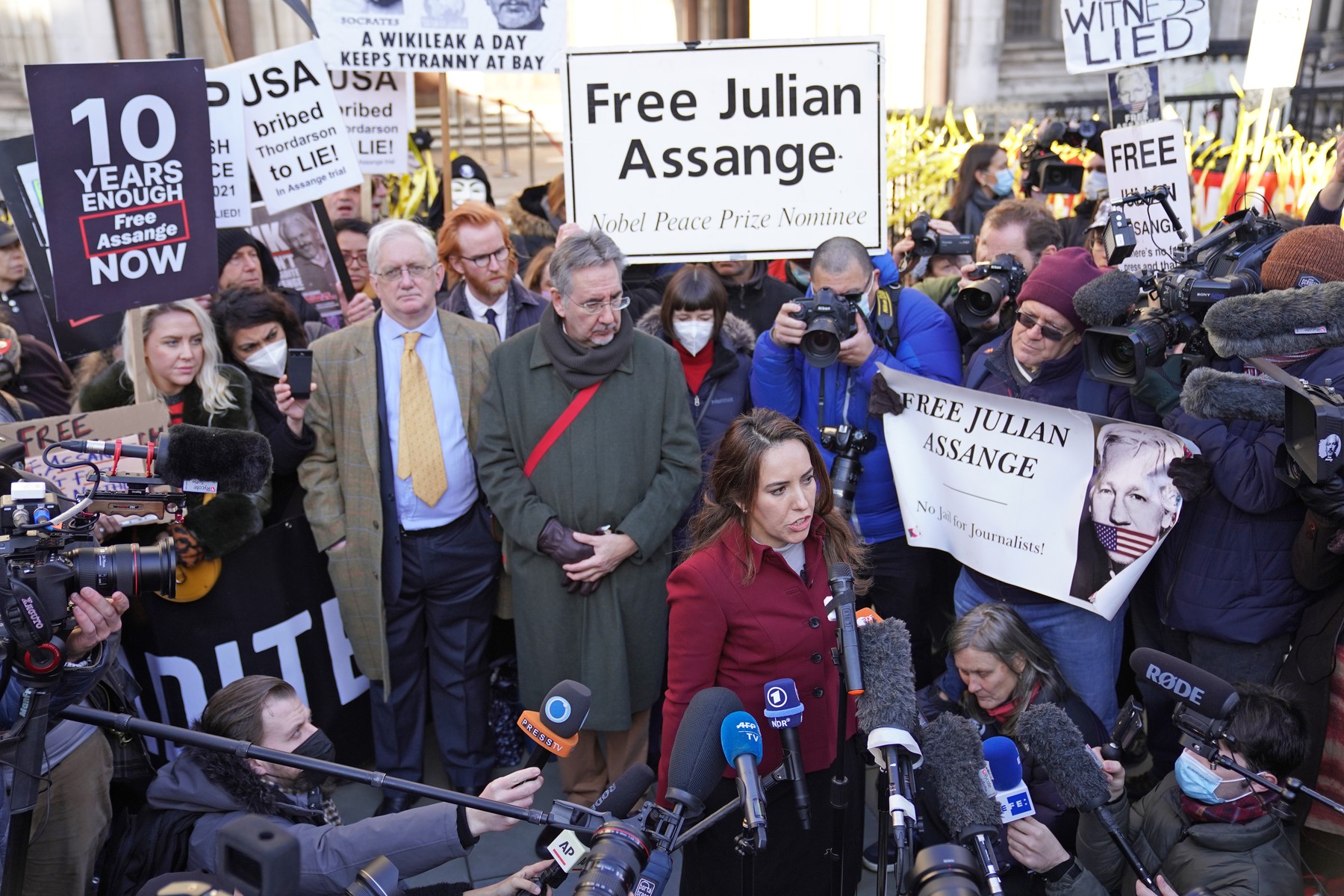 Julian Assange poate fi extrădat în SUA. Ar putea fi condamnat la 175 de ani de închisoare
